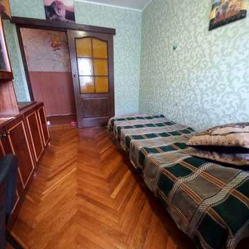 Оренда кімнати 12 кв.м,без власників, Оболонь, 2 поверх, газ!