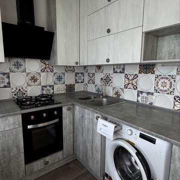 Продам 3-шку , Каменское ( ул.Каштанов) правый берег