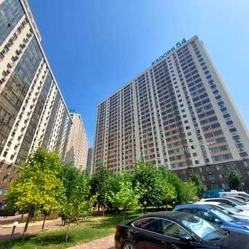 Продам 2-х комнатную квартиру в сданном доме на Сахарова. Вид на море. Первый взнос 5000у.е. Оформление 0%