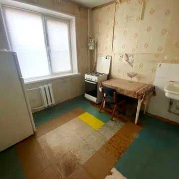 Продам просторную 2к квартиру Героев пр. 40