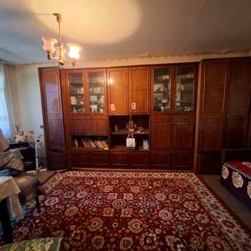 Продам 2х кімнатну на 5 Зарічному,  початок  Бродвея