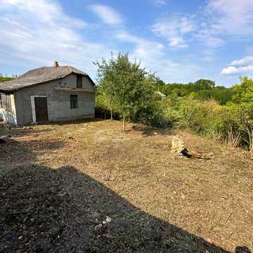 Продам будинок в селі Оринин 25 км. від міста Камʼянець-Подільський.