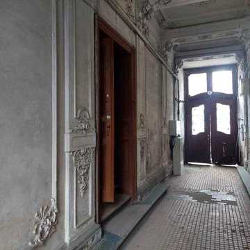 Парадний вхід бл центр, 2 фасадні вікна акуратний підїзд продаж квартири 1 кім кв вул І.Франка