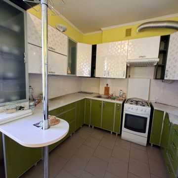 Продаж 2 кім квартири на 2 поверсі