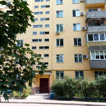 Затишна 3-кімнатна квартира на Парусі – ідеальний 2-й поверх, чудова локація
