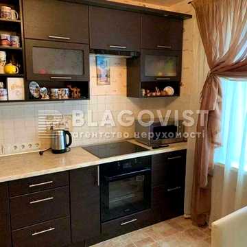 Продаж 3-к квартири вул. Ахматової Анни, 24 Позняки Генератор