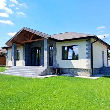 Дом с новым ремонтом Новоалександровка (код 130)