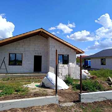 Продам будинок по правій стороні. Без комісії.