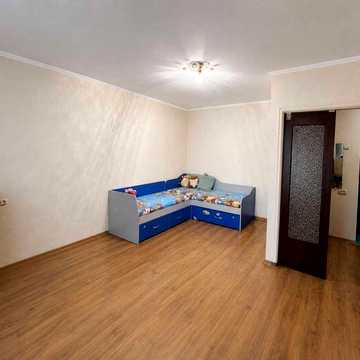 Продам 1к  П.Корнелюка