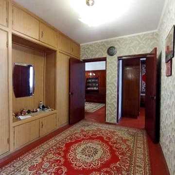 Продам 3 комнатную кв. с мебелью и техникой на пр. Победы , AC
