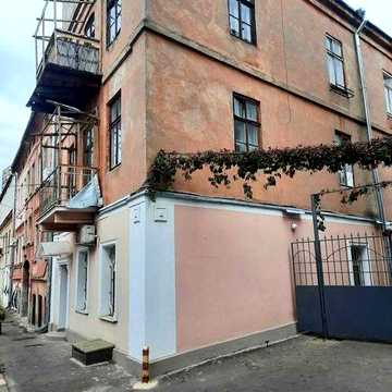 ТЕРМІНОВА ПРОДАЖ!Продам 3-кімн.квартиру ,61,5 кв.м. Район Нового ринку.