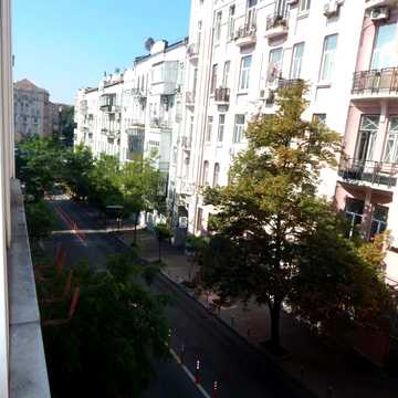 Костельна вул., 6