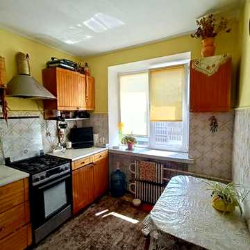 Продаж 2-кімнатної квартири на вул. Конякіна