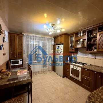 2к.квартира, Центральний р-н,цегла, котел, 60м2