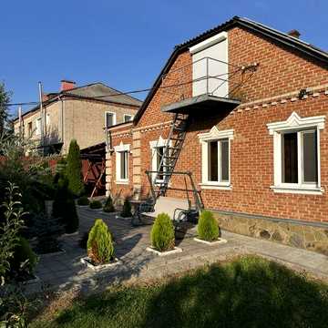 Продам будинок зі всіма зручностями