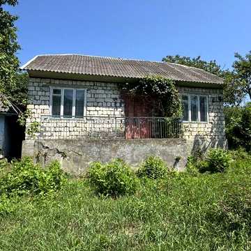 Продаж будинку с. Суржа