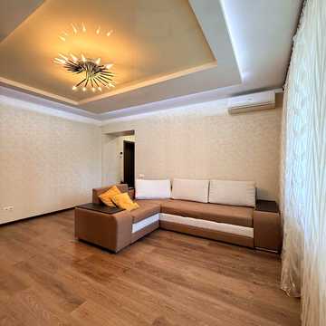 Ексклюзивна 3к.квартира на Харківській. Початок