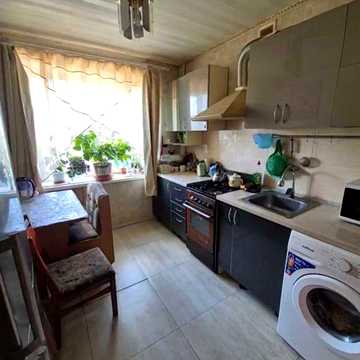 Срочно! Продам 3 комн. кв. пгт Рогань, Центр м. Индустриальная 10 мин