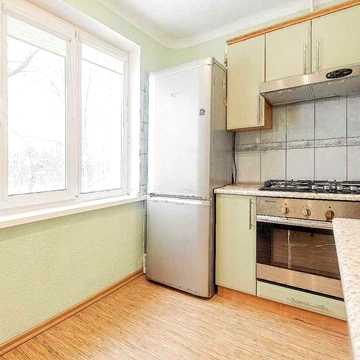Сдам 4-комнатную квартиру в Пивденном / Южном - переселенцам, гостям, командировочным. С оформлением пакета документов на проживание и уплаты налогов.