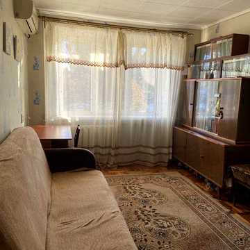 Продам 1-кімнатну квартиру, 2/5 поверх, Космос