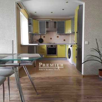 Продам 2 кімнатну квартиру 73 кв.м. на Семена Палия. Цегляний будинок. ГАЗ.