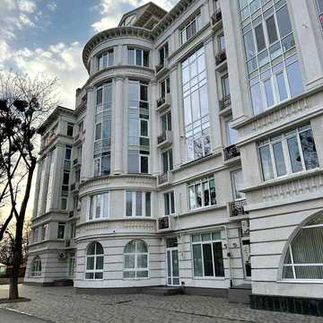 ЖК Парковий. Центр міста. Комплекс преміум класу. Продаж квартири з ремонтом.