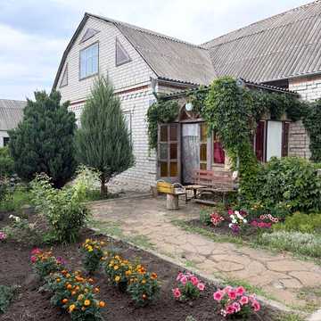 Продам гарний великий будинок у с. Катеринівка