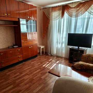 Продам двохкімнатну  квартиру