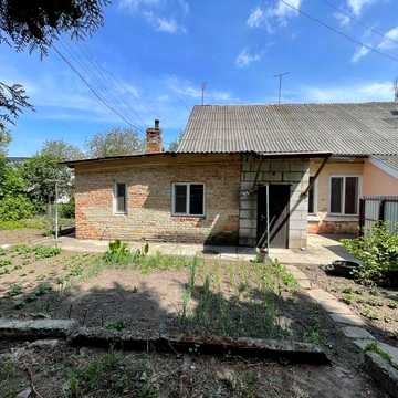 Продається 2 кімнатна квартира в Здолбунові