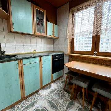 3-ком свежий ремонт Индустриальная ул.Зубарева, 25