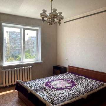 Сдается 2к квартира, набережная победы 118