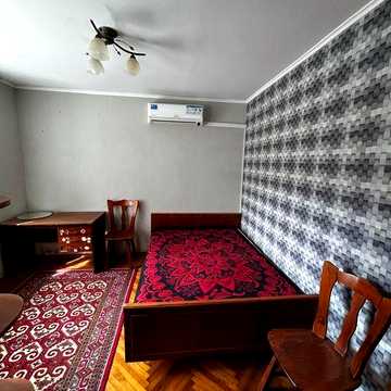 здам 2-к квартиру в центрі