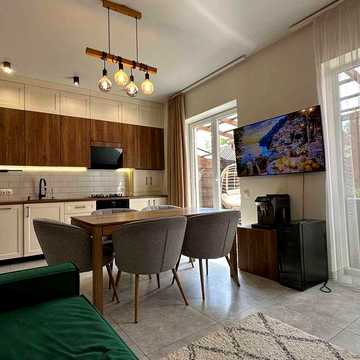 Таунхаус з ремонтом у центрі Ірпеня, район Roshen | Газ | 135 м²