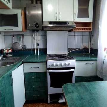 Продаю 2-х кв. район   стадиона Эвис.