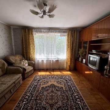 ТЕРМІНОВО продам 2 кімнатну квартиру