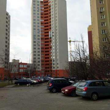 Своя! Видова смарт-квартира 33 кв.м після будівельників. З краєвидом, біля річки. Троєщина, Милославська,18 серія КТУ, балкон з кухні. Є генератор!