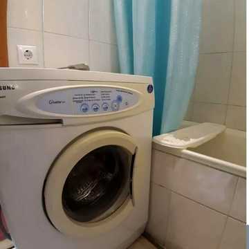 Здам 1 кімнатну квартиру біля м. Харківська від  ВЛАСНИКА