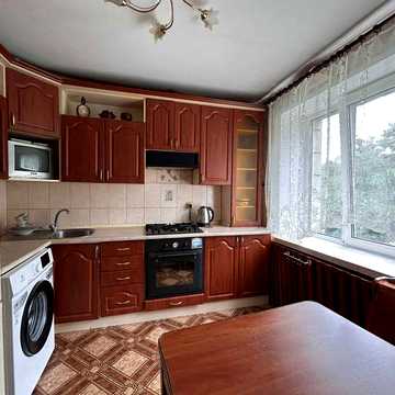 3 кімнатна квартира, м. Бориспільська, Київ.
