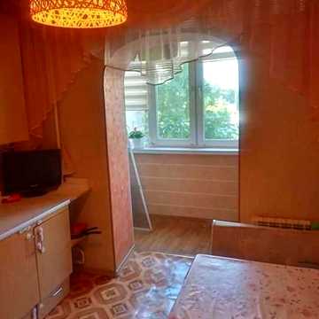 Продається трикімнатна квартира на Троєщині вул. Сержа Лифаря 16