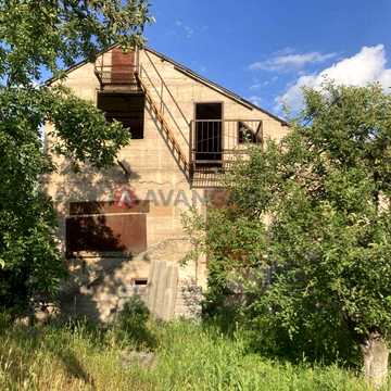 Продаж 2 поверхового будинку без внутрішніх робіт