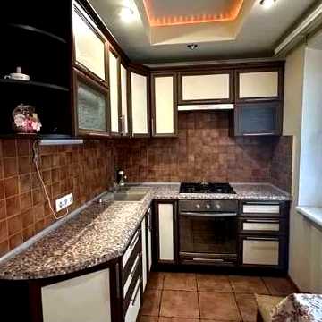 Продам 2х квартиру Новые дома ,м Дворец Спорта Стадионный проезд 2/5 с ремонтом