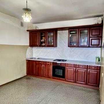 Продам велику 3х к.кв.в Коцюбинському. Жилий стан.Вільна! Облаштована.