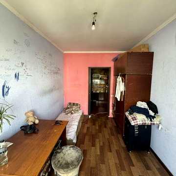 Продам 3 кім. Квартиру на Таращанському масиві  під ремонт