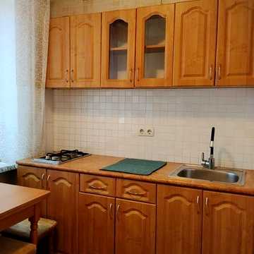 Здам в оренду 1 кімнатну  м.Нивки .Святошинський р-н.вул.Нивська 7