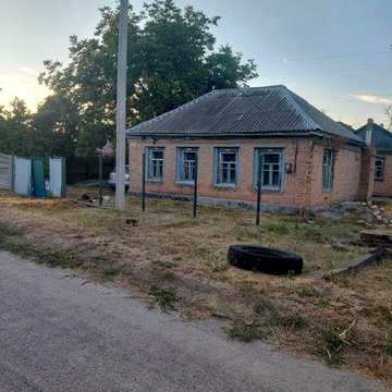 Будинок м . Знамянка