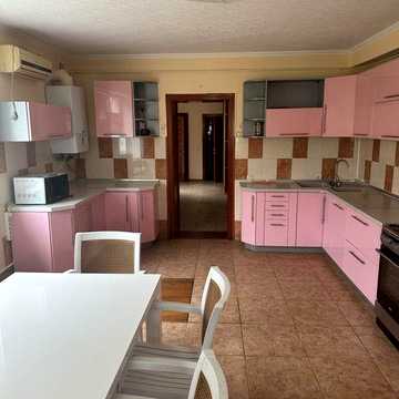 Будинок на дві сімʼї два поверхи по 150 м, газ, 8 соток. Гостомель центр 160000$