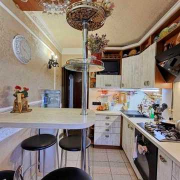 Продам (продаж) 3-х комнатной (кімнатної) квартири з ремонтом