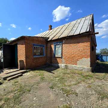 Продам ділянку з будинком с. Сурсько- Литовське