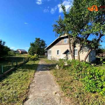 Продаж будинку в м. Тисмениці 25 соток землі! Є комунікації