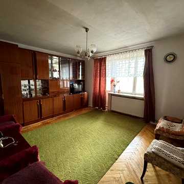Продаж 3-и кімнатна квартира